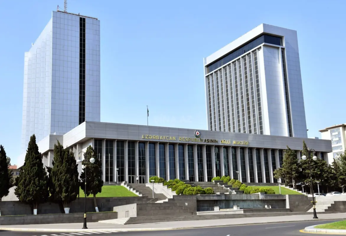 Kirayə verilir 3 otaqlı mənzil 75 m²