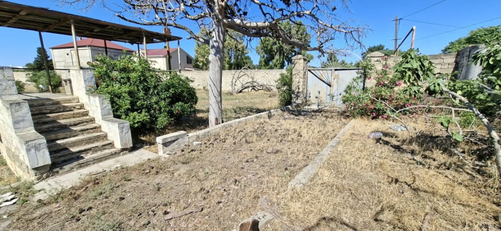 Satılır torpaq sahəsi 10 m²