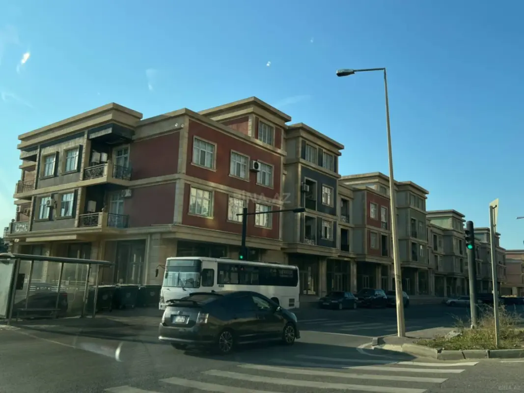 Satılır 3 otaqlı mənzil 95 m²