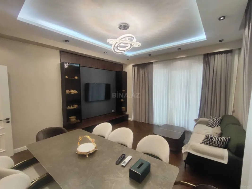 Kirayə verilir 3 otaqlı mənzil 120 m²