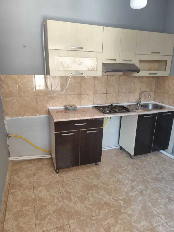 Satılır 3 otaqlı həyət evi 80 m²