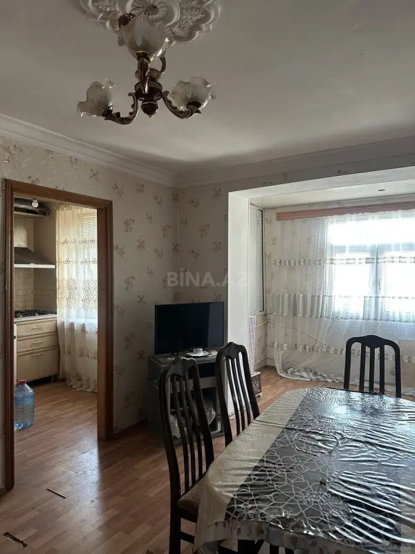 Kirayə verilir 2 otaqlı mənzil 67 m²