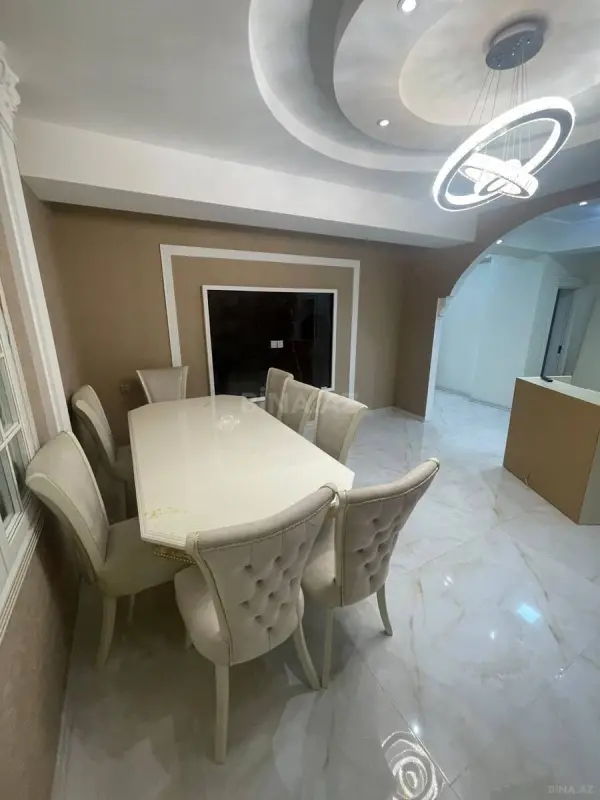 Kirayə verilir 3 otaqlı mənzil 120 m²