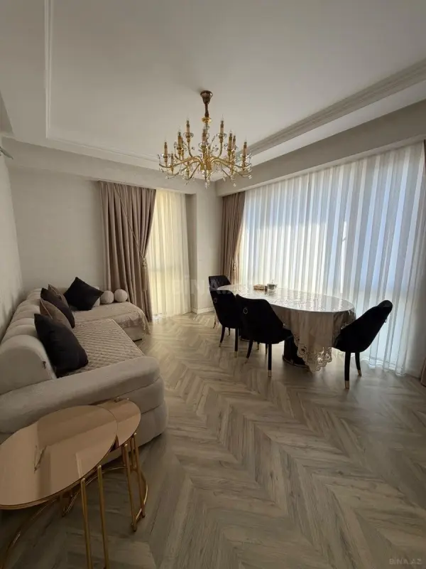 Satılır 2 otaqlı mənzil 60 m²