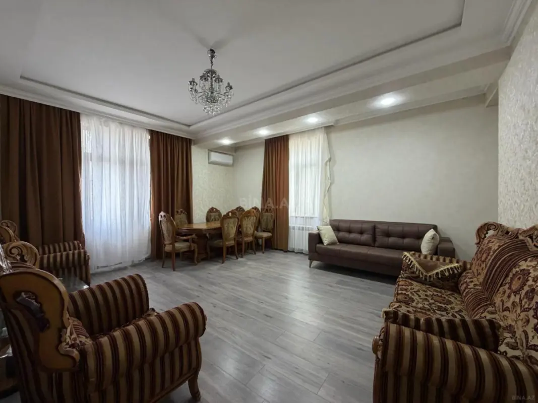 Kirayə verilir 2 otaqlı mənzil 80 m²