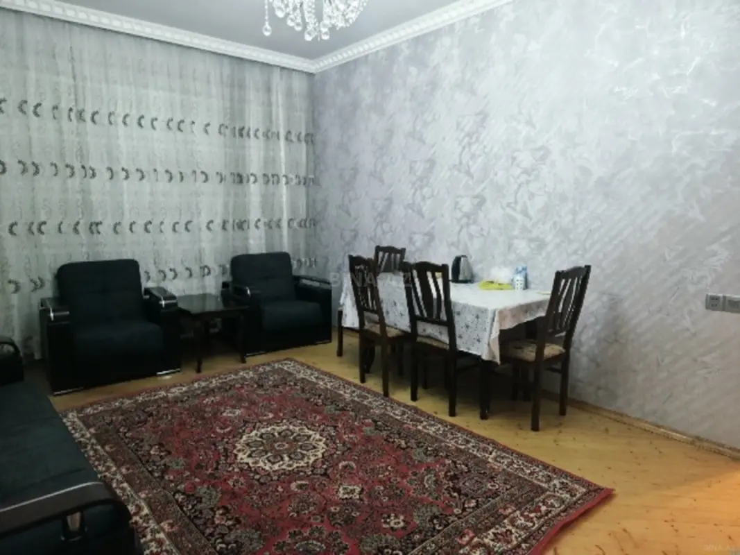 Kirayə verilir 2 otaqlı mənzil 100 m²