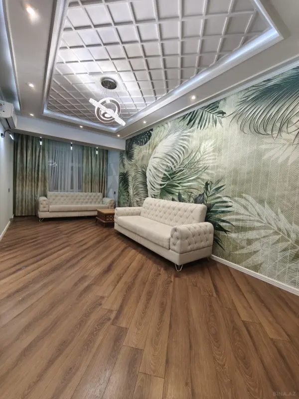 Satılır 4 otaqlı mənzil 155 m²