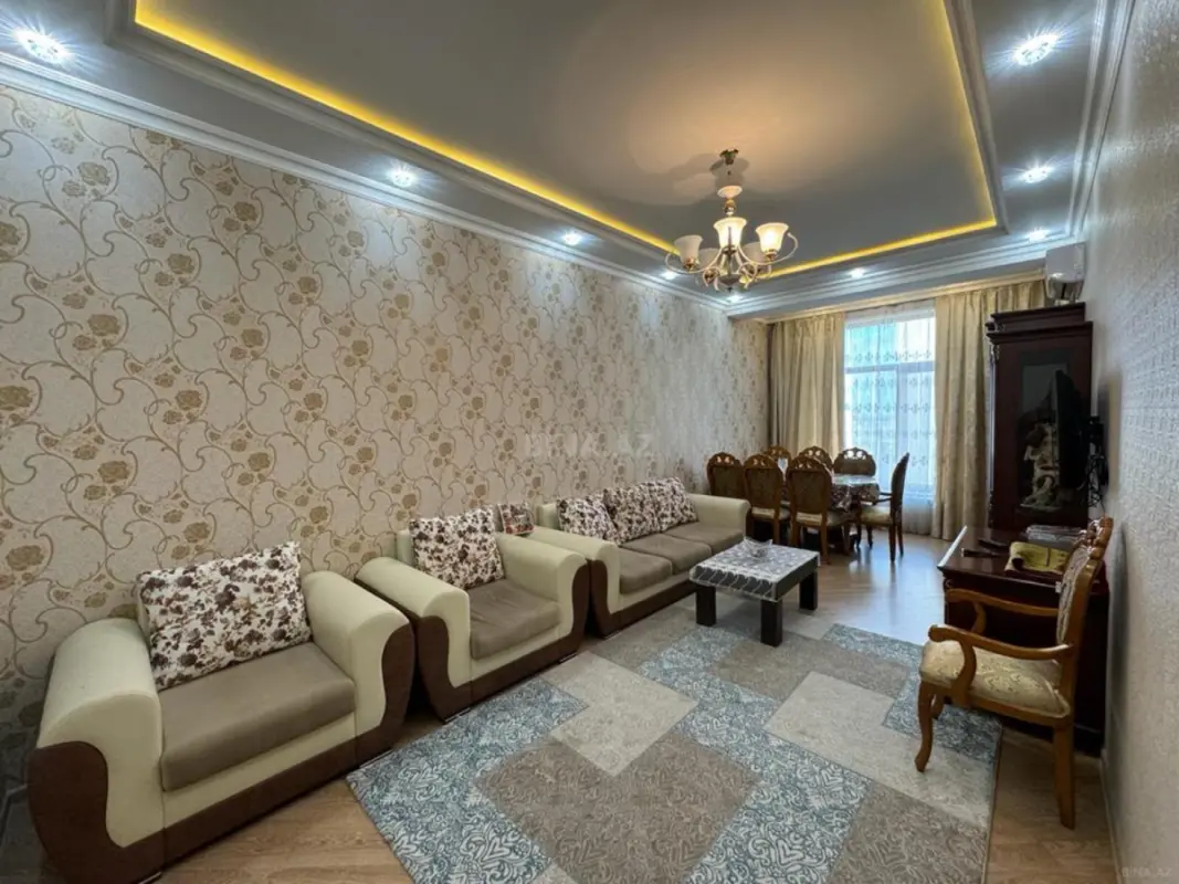 Kirayə verilir 3 otaqlı mənzil 95 m²