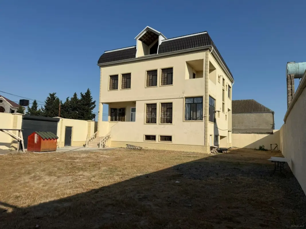 Satılır 6 otaqlı həyət evi 760 m²