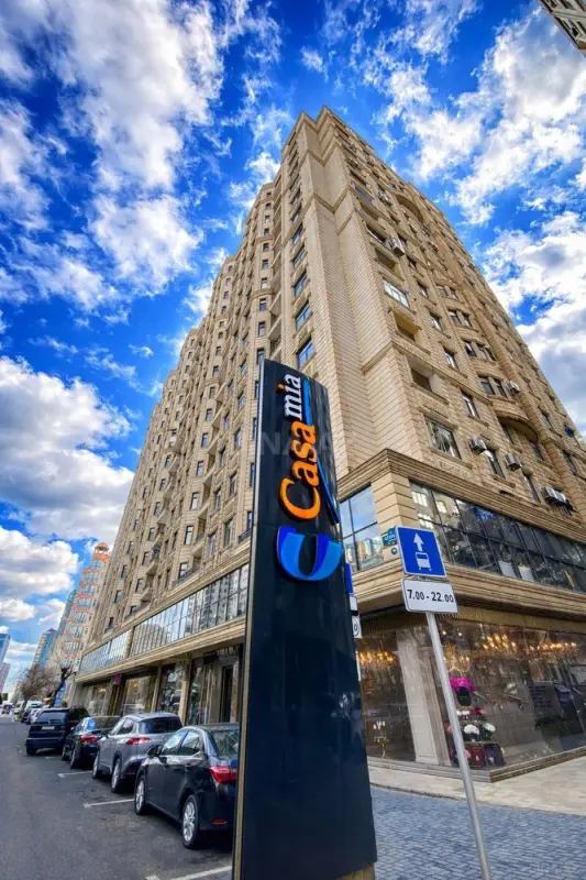Satılır 3 otaqlı mənzil 154 m²