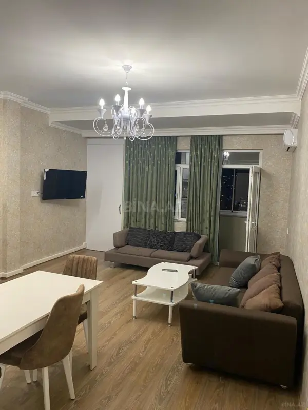 Kirayə verilir 2 otaqlı mənzil 80 m²