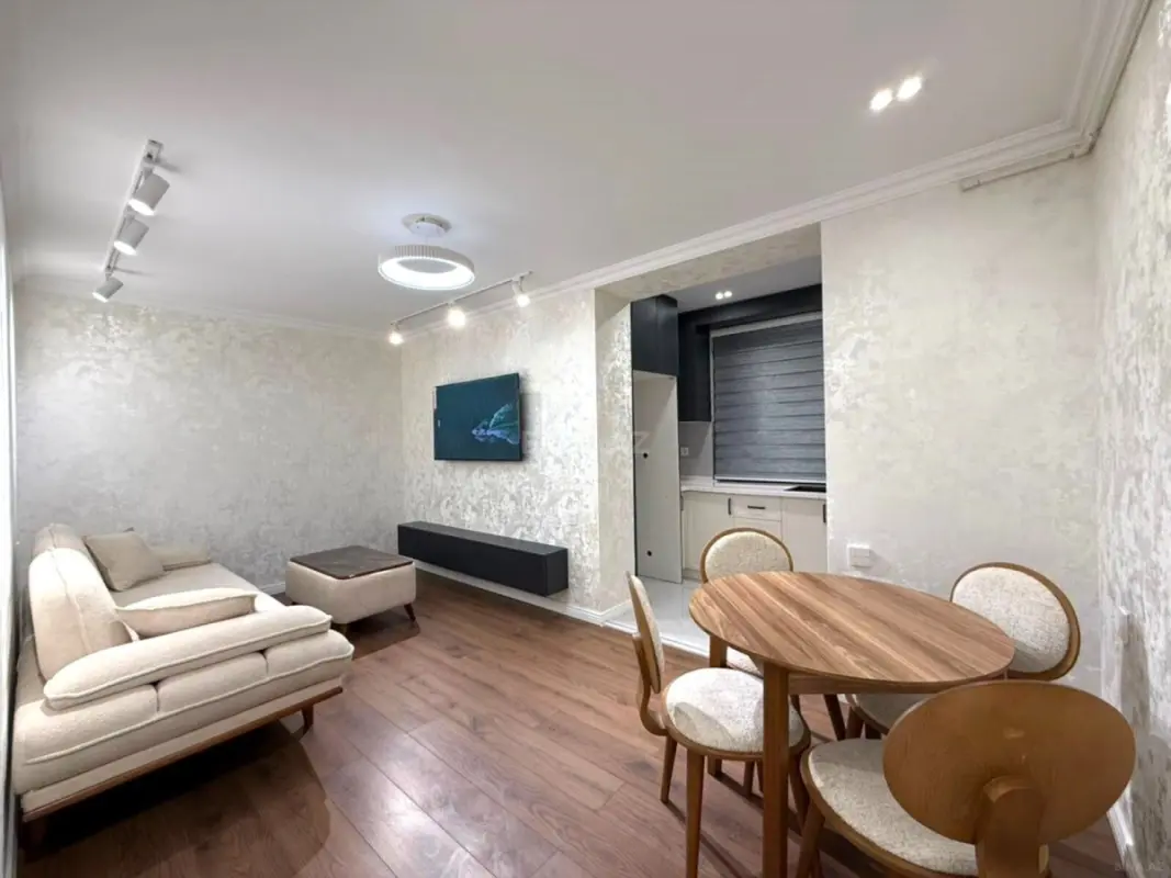 Satılır 3 otaqlı mənzil 60 m²