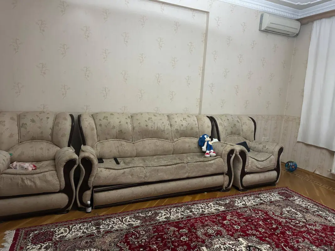 Kirayə verilir 3 otaqlı mənzil 97 m²