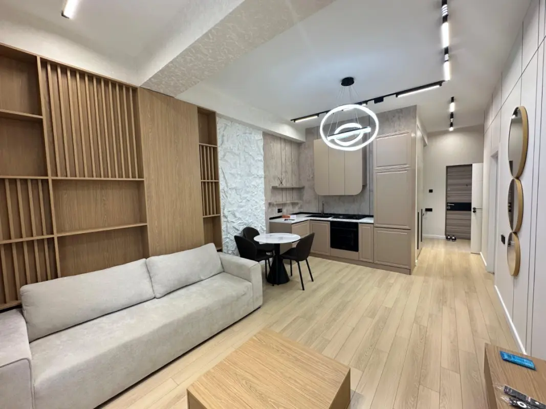 Kirayə verilir 2 otaqlı mənzil 60 m²