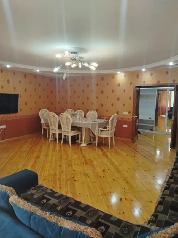 Kirayə verilir 3 otaqlı mənzil 100 m²