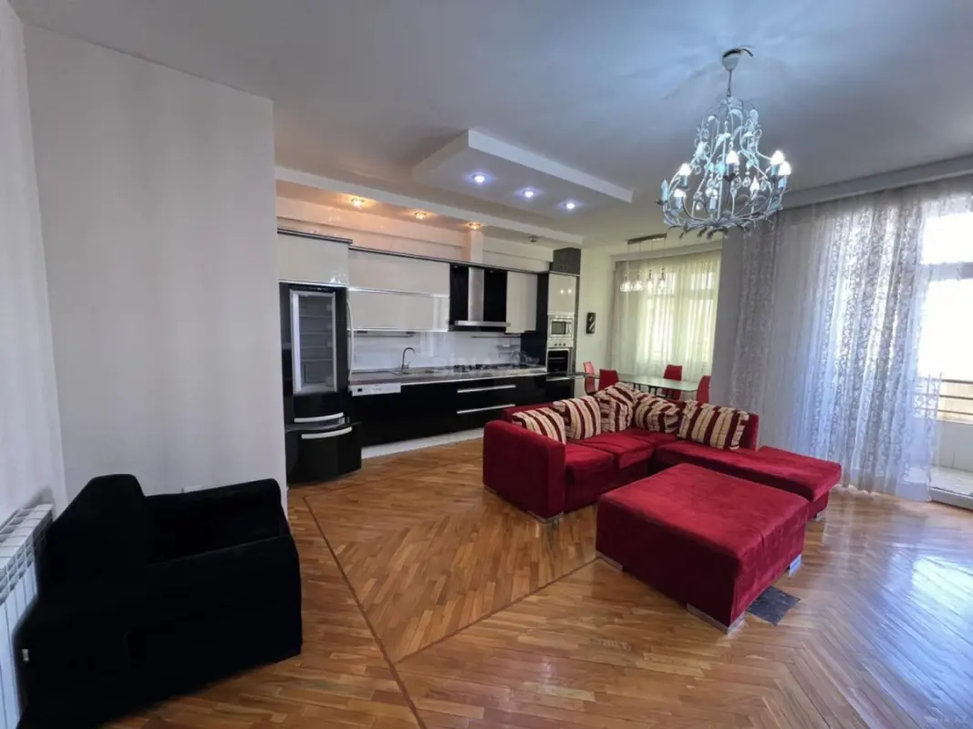 Kirayə verilir 2 otaqlı mənzil 80 m²