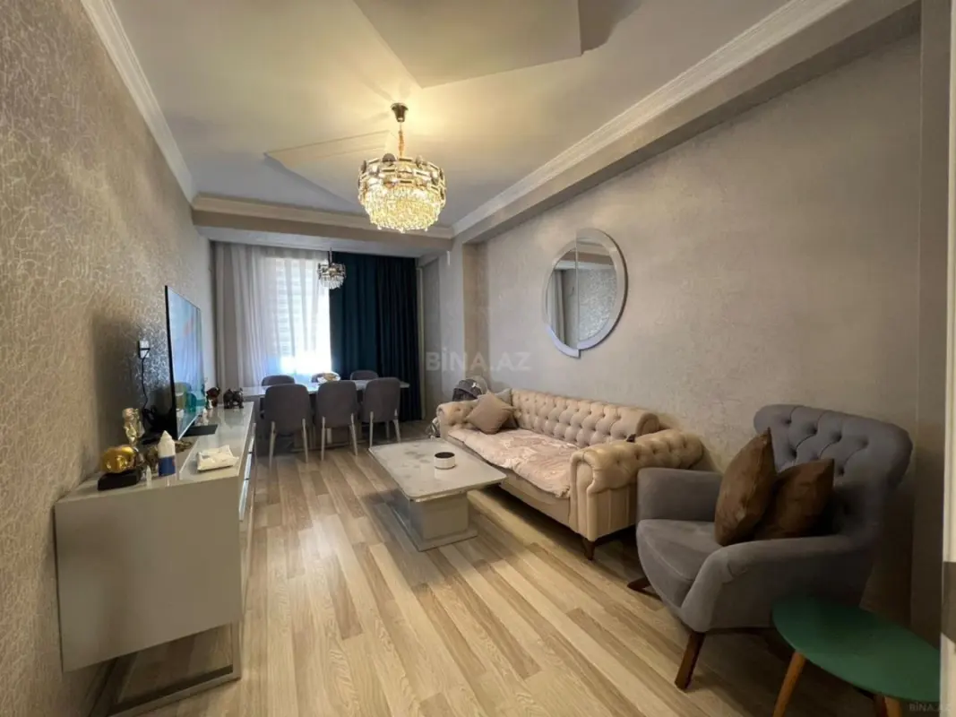 Satılır 2 otaqlı mənzil 101 m²