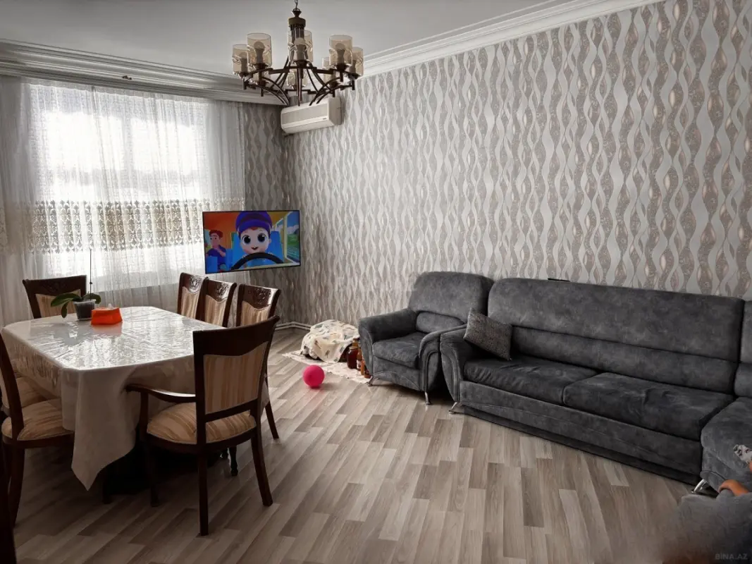 Satılır 4 otaqlı mənzil 117 m²