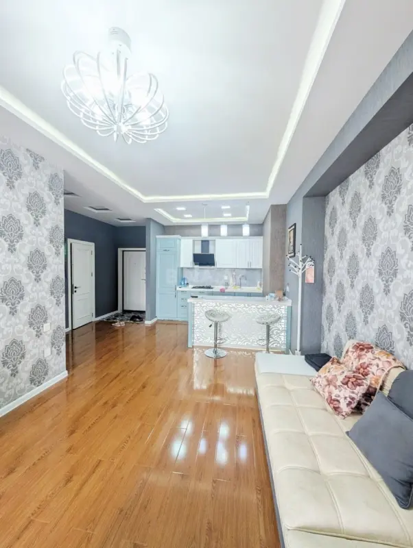 Satılır 2 otaqlı mənzil 70 m²