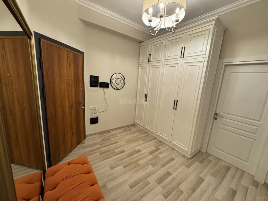 Kirayə verilir 3 otaqlı mənzil 120 m²