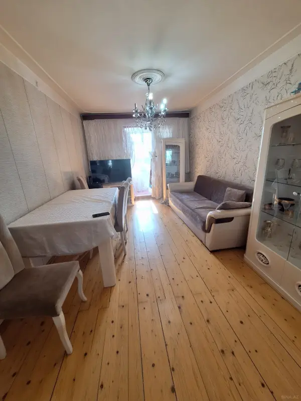 Satılır 3 otaqlı mənzil 72 m²
