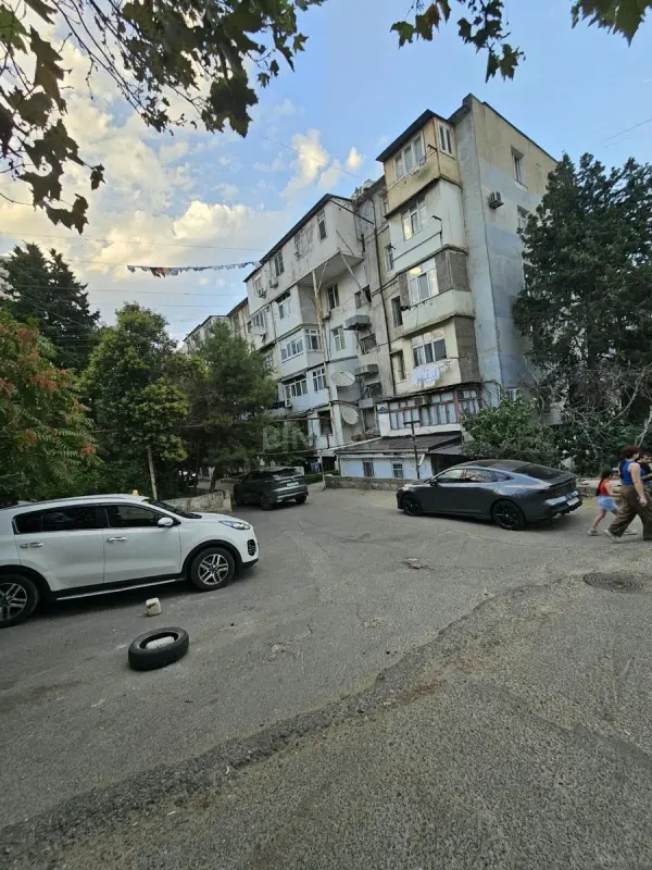 Satılır 2 otaqlı mənzil 50 m²