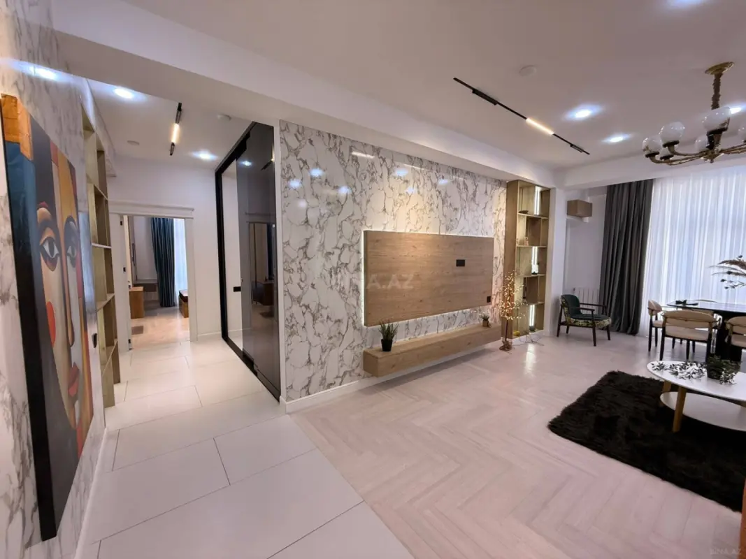 Satılır 3 otaqlı mənzil 120 m²