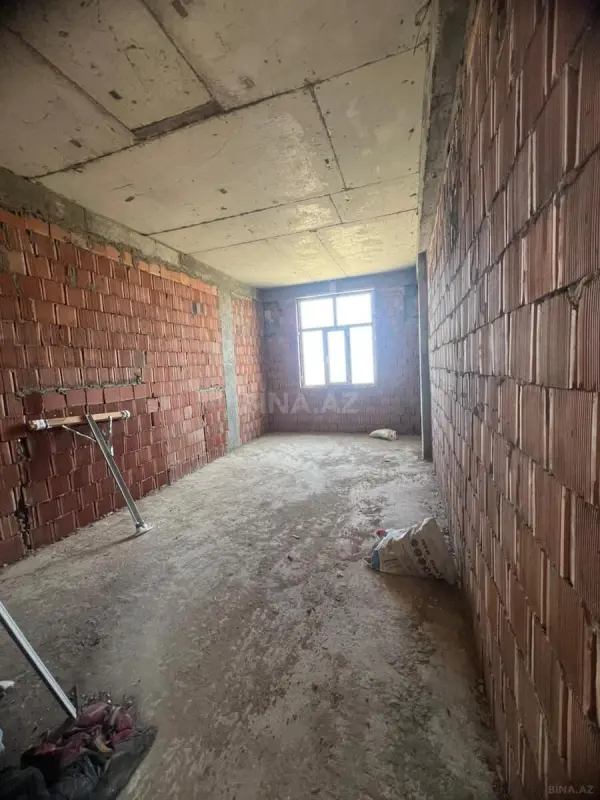 Satılır 2 otaqlı mənzil 84 m²