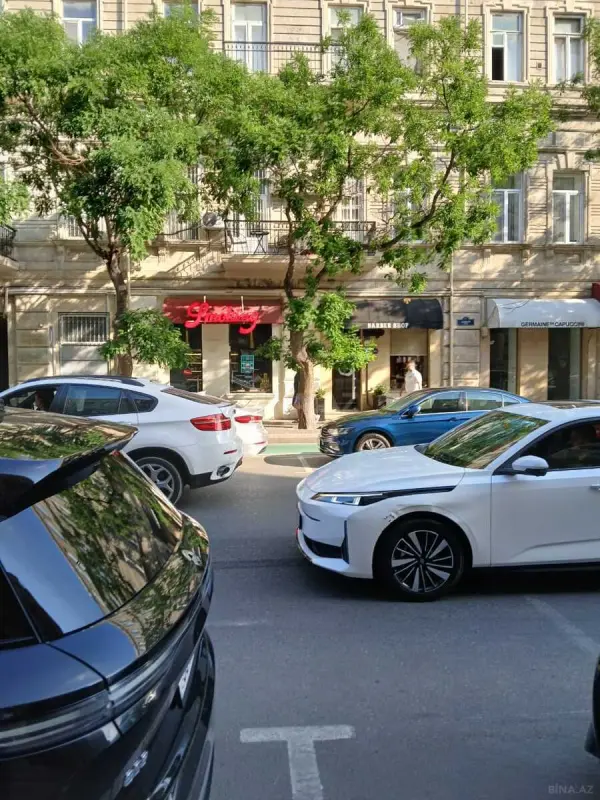 Satılır obyekt 92 m²