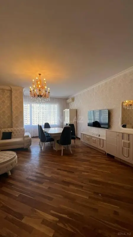 Kirayə verilir 3 otaqlı mənzil 155 m²