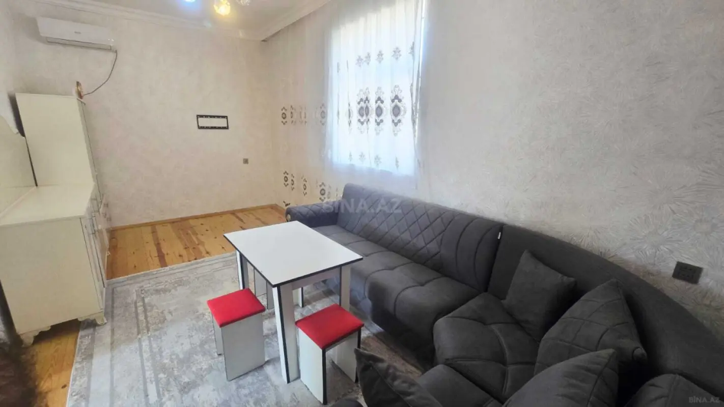 Satılır 2 otaqlı həyət evi 65 m²