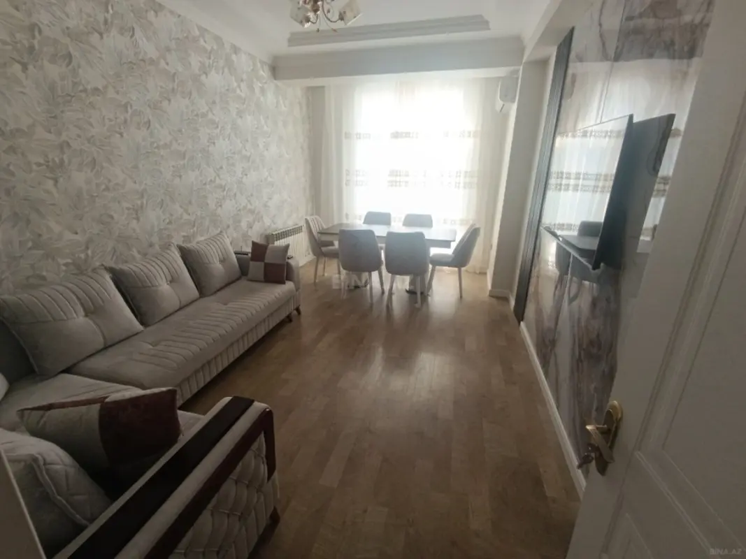 Satılır 2 otaqlı mənzil 91 m²