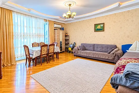 Satılır 2 otaqlı mənzil 90 m² — Bakı 2 otaq 90.00 m²