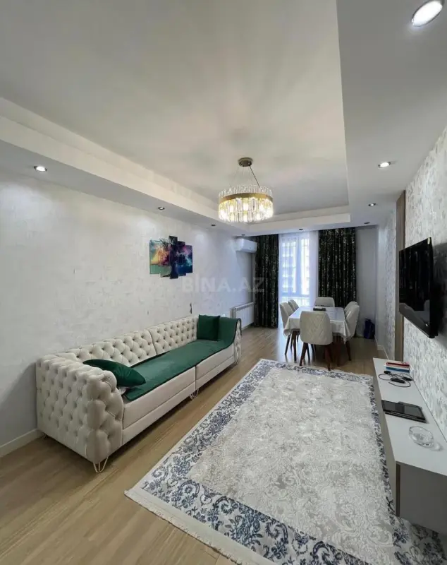 Kirayə verilir 2 otaqlı mənzil 82 m²