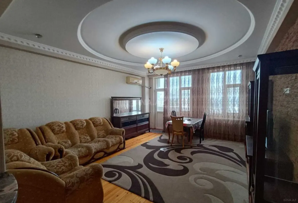 Kirayə verilir 3 otaqlı mənzil 110 m²