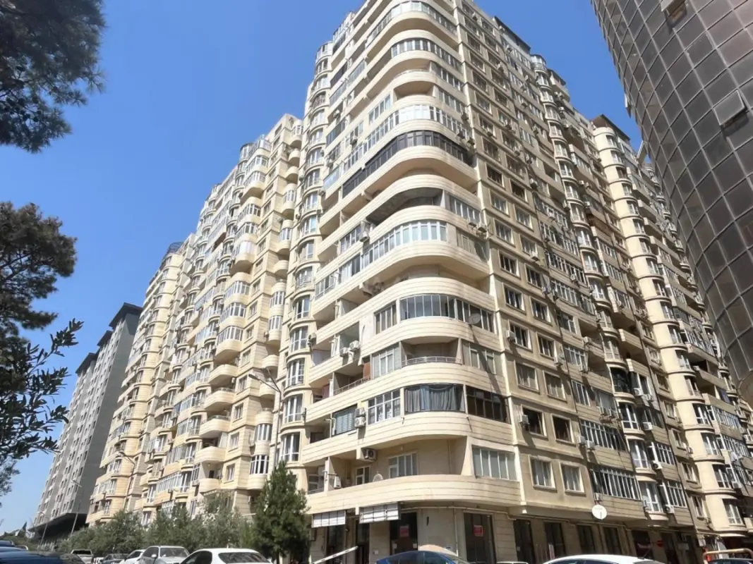 Satılır 3 otaqlı mənzil 100 m²