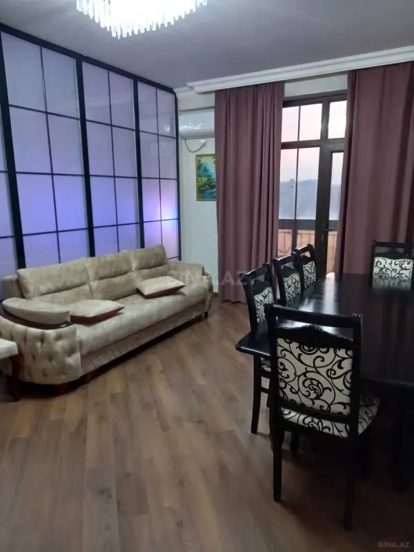 Satılır 3 otaqlı mənzil 94 m²