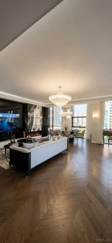Satılır 4 otaqlı mənzil 185 m²