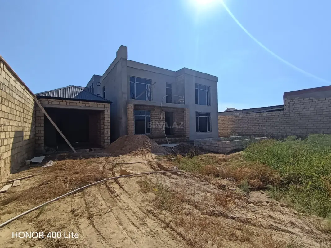Satılır 5 otaqlı həyət evi 120 m²