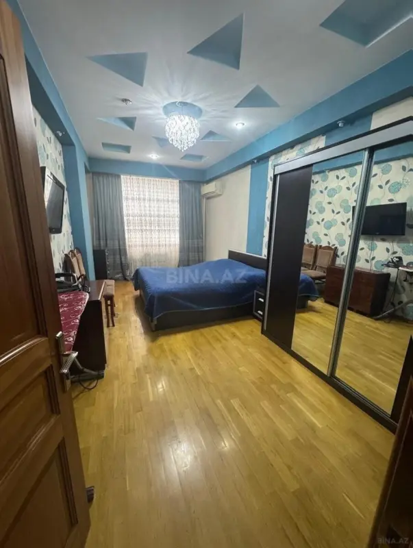 Kirayə verilir 3 otaqlı mənzil 150 m²