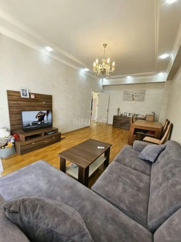 Satılır 2 otaqlı mənzil 84 m²