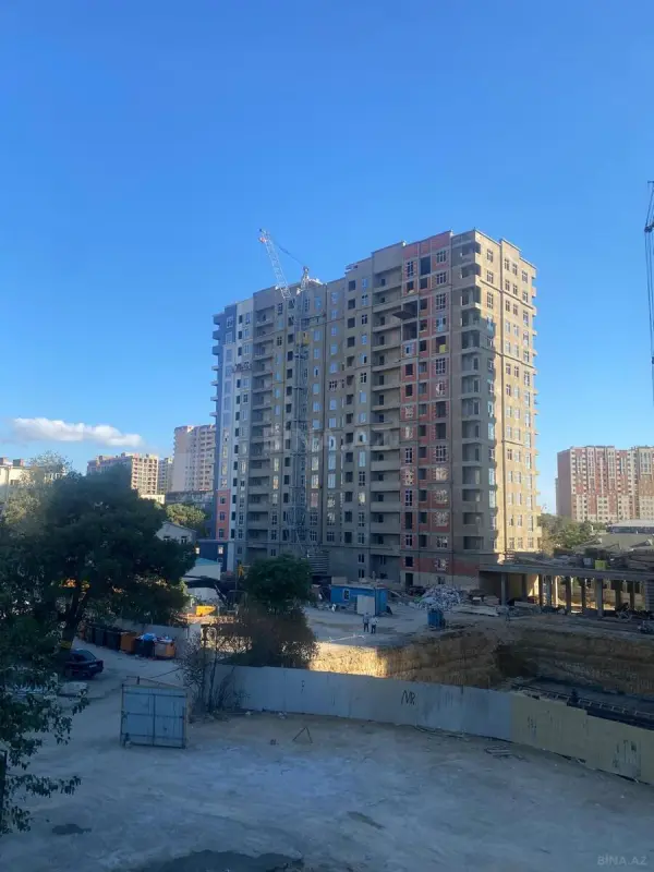 Satılır 2 otaqlı mənzil 82 m²