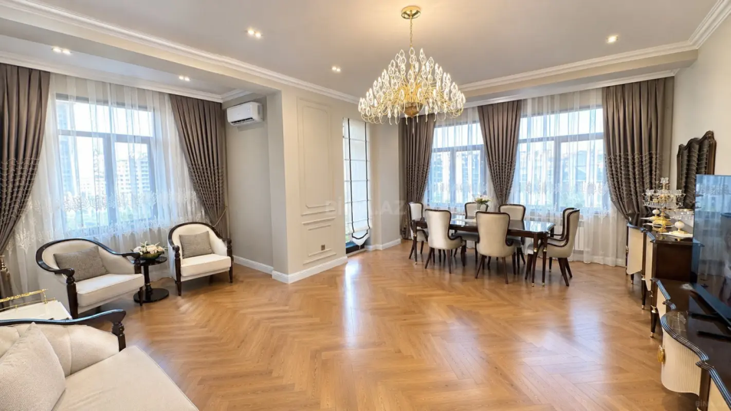 Satılır 3 otaqlı mənzil 150 m²