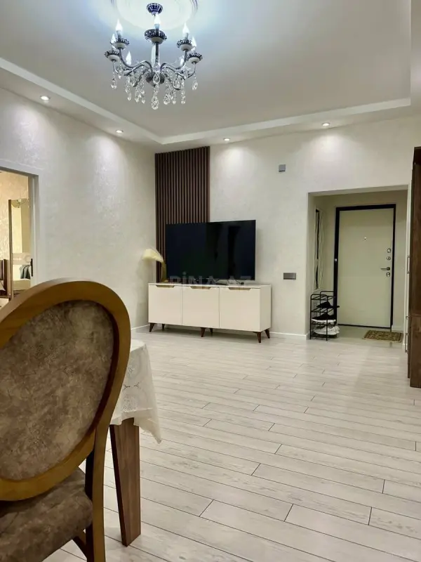 Satılır 3 otaqlı mənzil 77 m²
