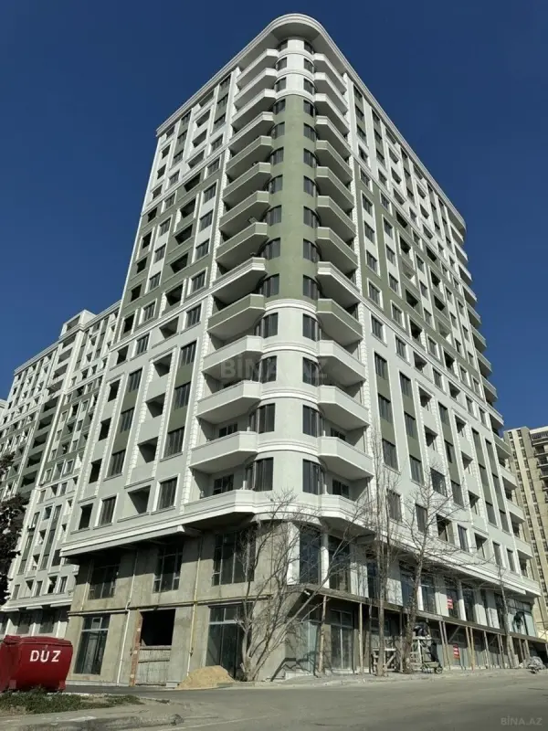 Satılır 3 otaqlı mənzil 133.2 m²
