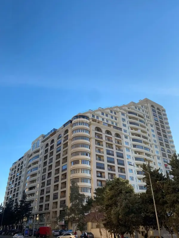 Satılır 2 otaqlı mənzil 61 m²