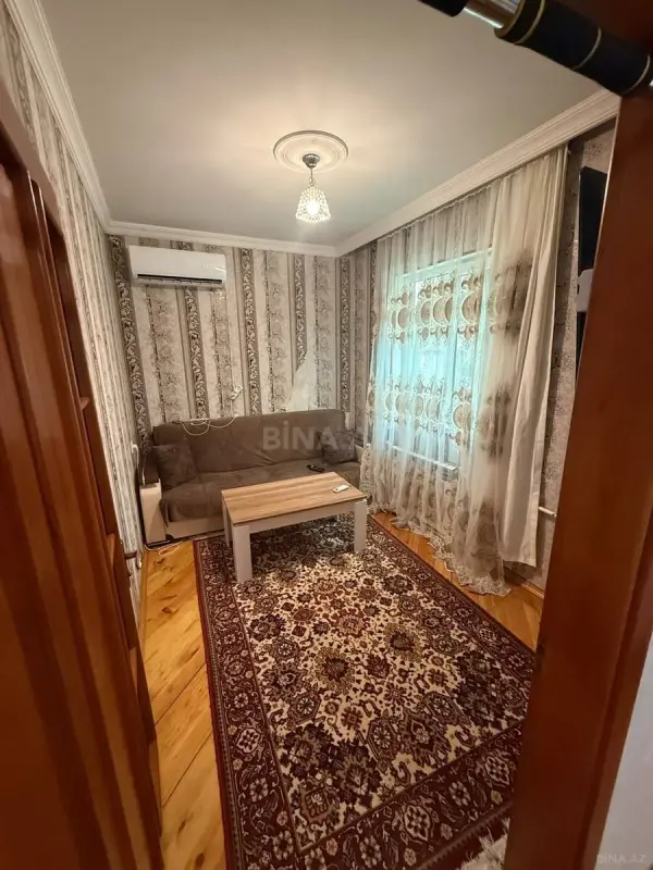 Satılır 2 otaqlı mənzil 42 m²