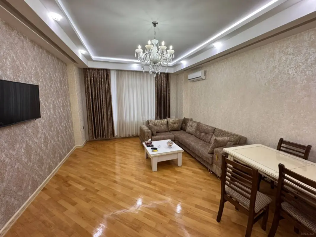 Kirayə verilir 2 otaqlı mənzil 84 m²