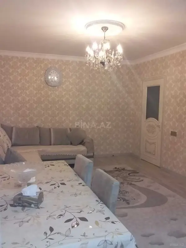 Satılır 4 otaqlı mənzil 100 m²