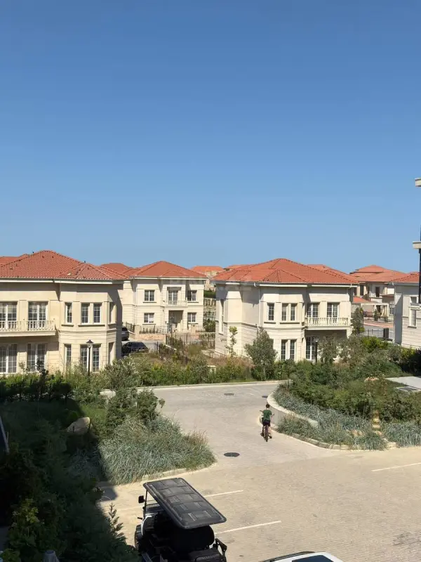 Satılır 2 otaqlı mənzil 74 m²
